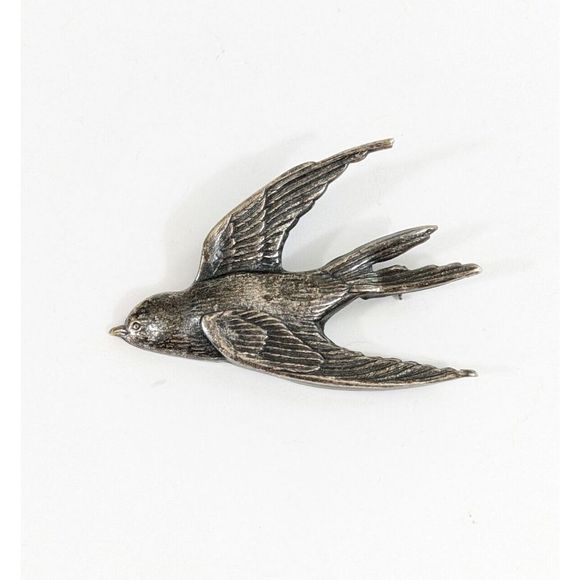 Cliff Swallow Shaped Sterling Silver Brooch - Flying Bird Pin - Ornithology